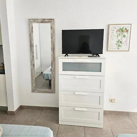 Castle Harbour Studio Pool View Apartment *