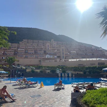 Castle Harbour Studio Pool View Appartamento *